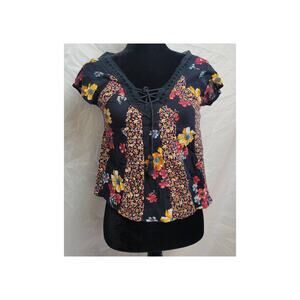 Hollister Black V Neck Shirt Flowers Women's Small